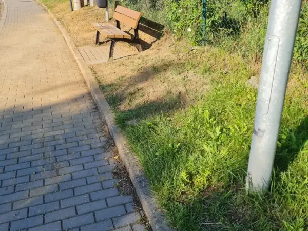 Ruční výkop pod dlažbu a chodník — fotka 7